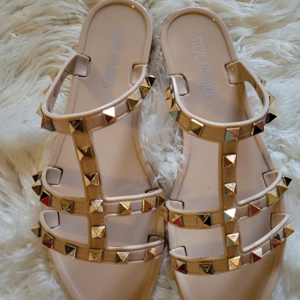 Steve madden, nude/pink studded sandals